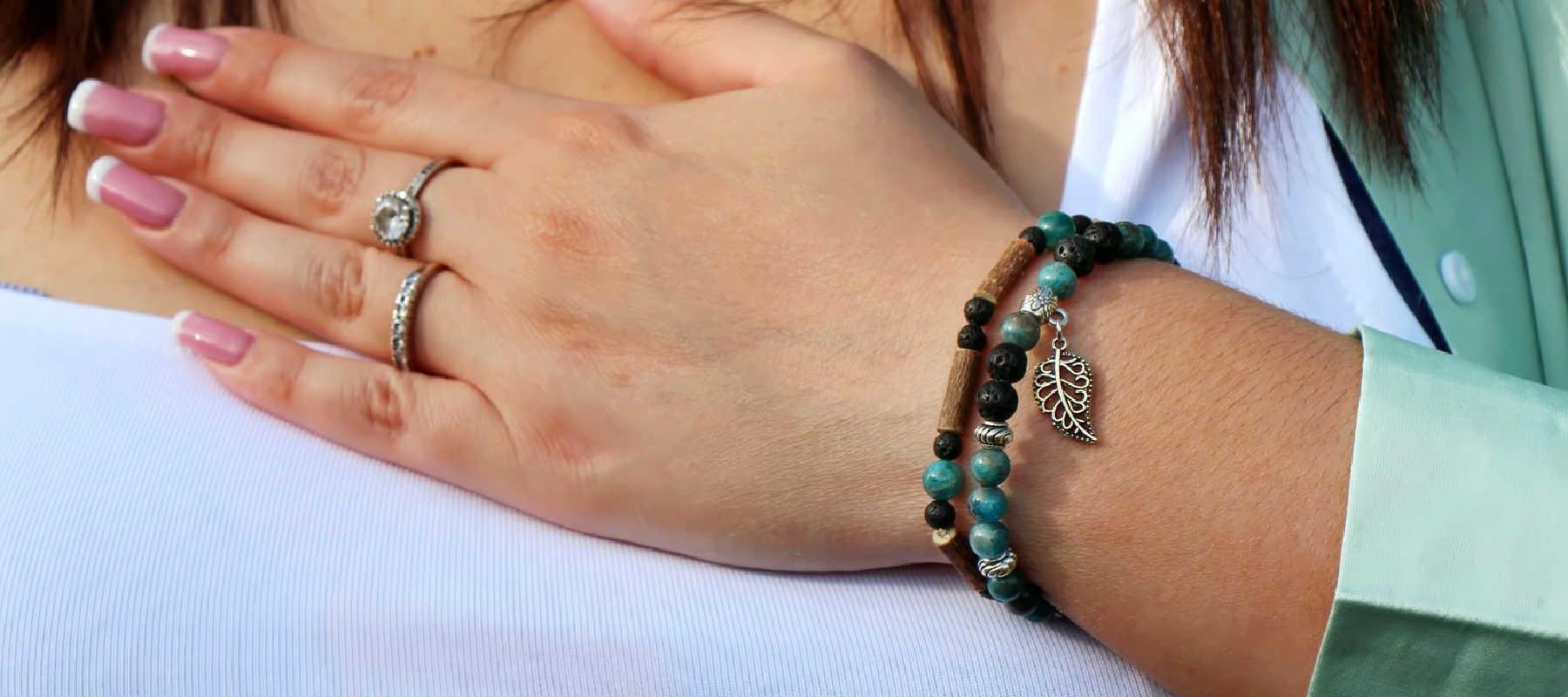 EMOTIONS Collection - Pur Noisetier | Pure Hazelwood