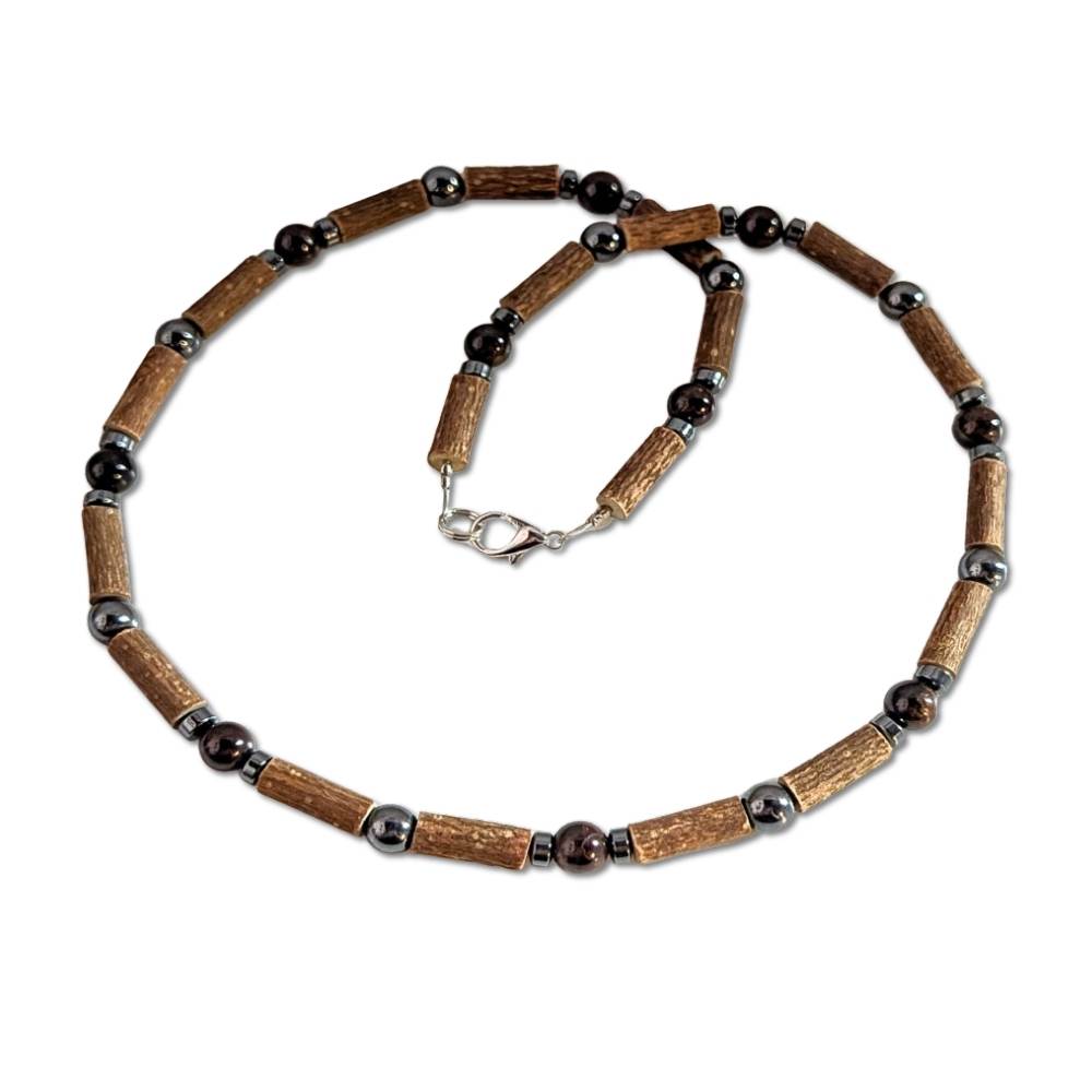 A25 | Bois de noisetier, grenat et hématite, grosses pierres