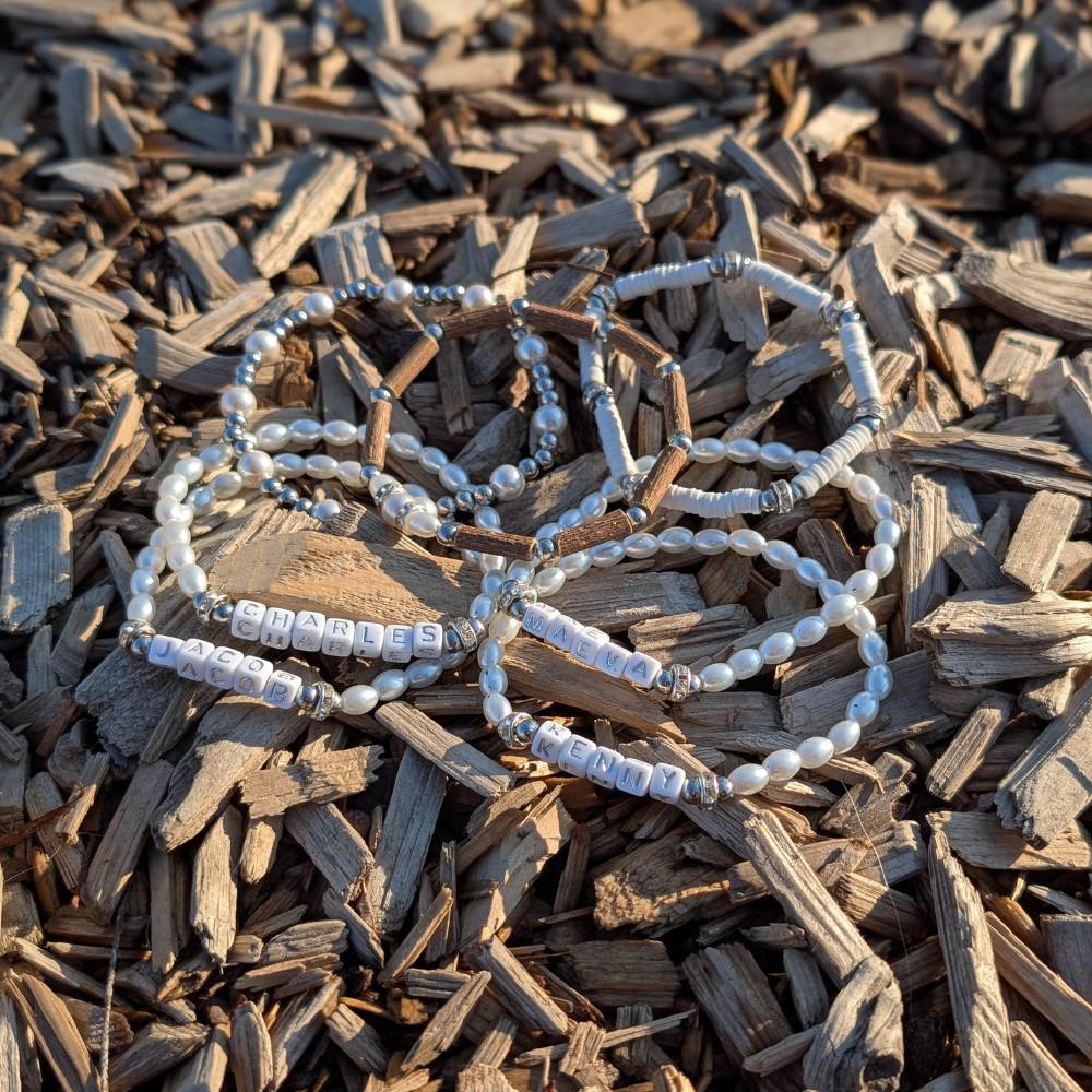 *MOTHER'S DAY* | Pearly White Bracelet Set