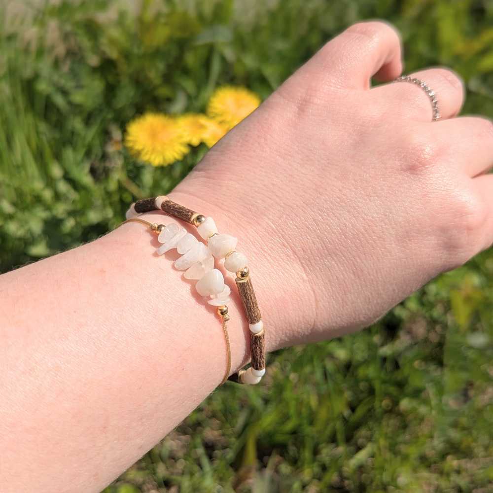 *LAST CHANCE* X24 | Moonstone Chip Golden Bracelets