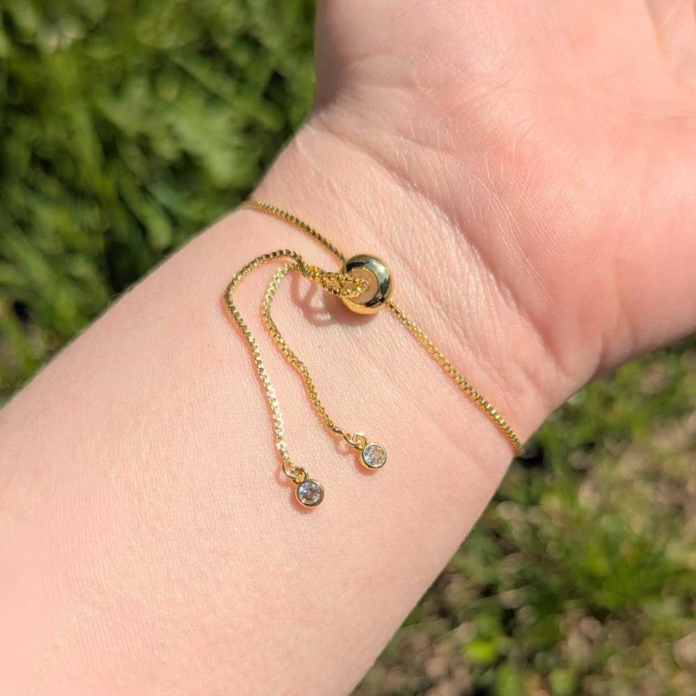 *LAST CHANCE* X14 | Aquamarine Stone Chip & Howlite Golden Bracelets
