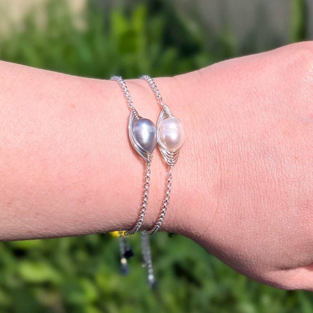 XX22 | Natural White Pearl Silver Slider Bracelet
