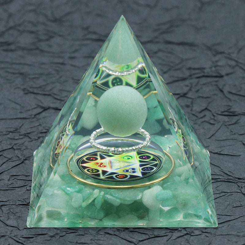 P12 | Green Aventurine Orgonite Pyramid