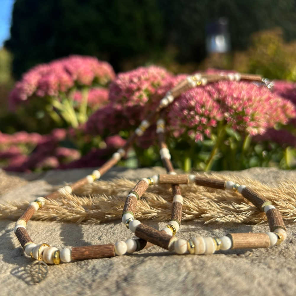 S01 | Hazel Wood, Beige & Gold Single Bracelet