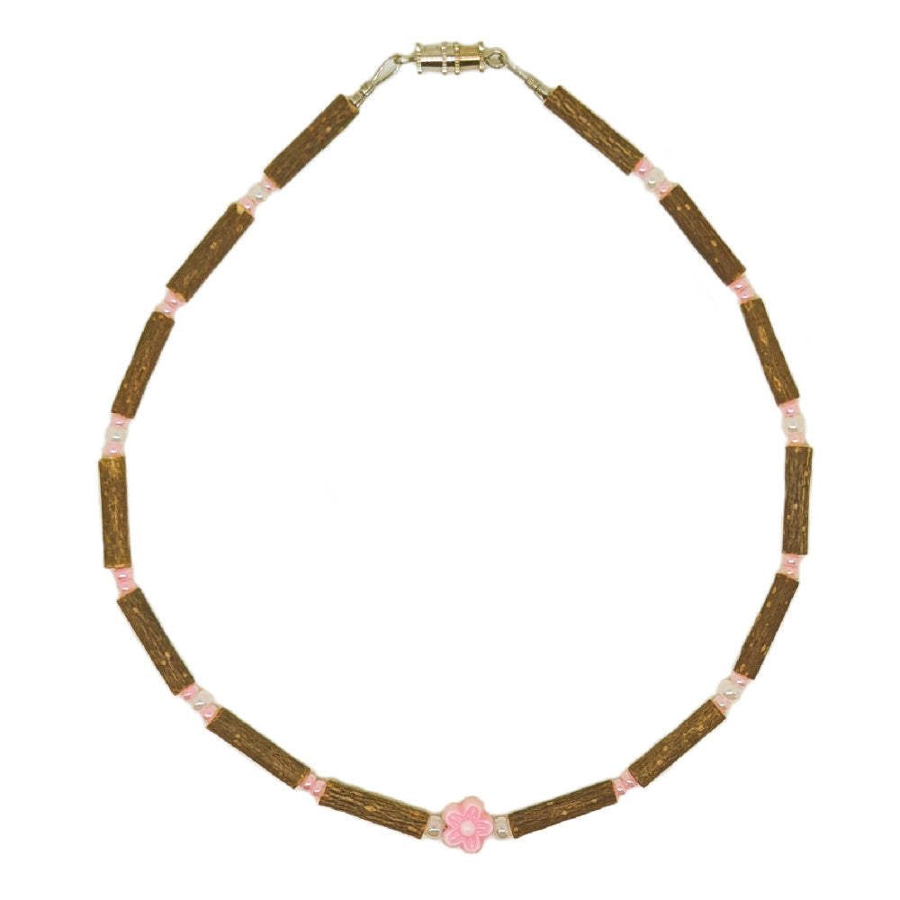 B02 | Bois de noisetier et fleur rose
