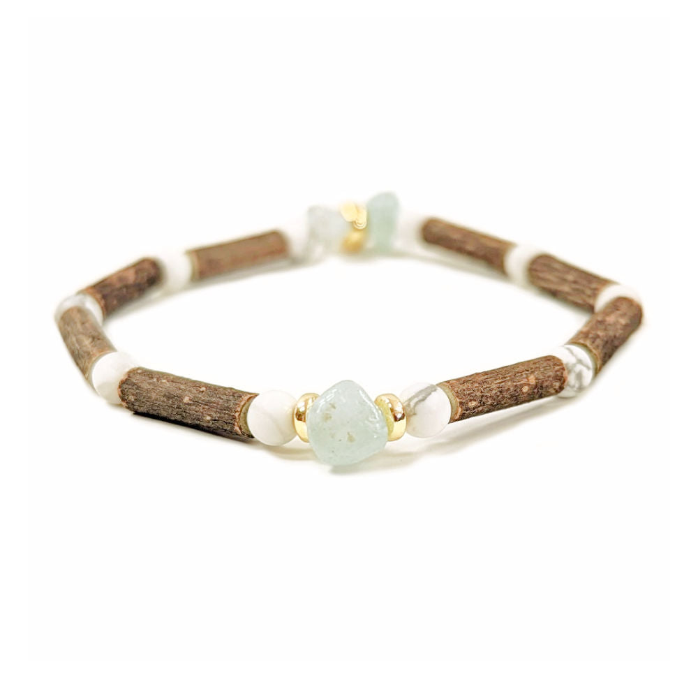 *LAST CHANCE* X14 | Aquamarine Stone Chip & Howlite Golden Bracelets