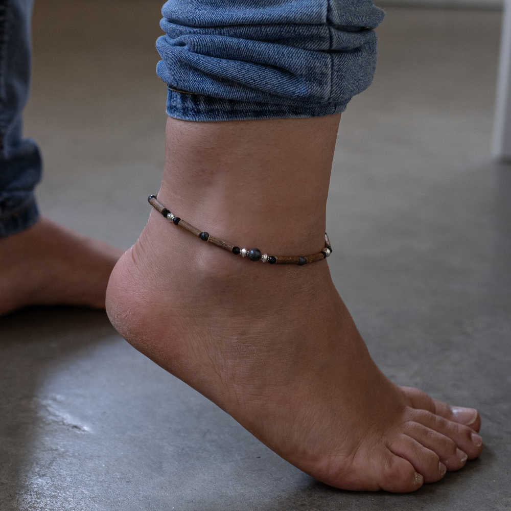 C10 | Hazel Wood & Labradorite Ankle Bracelet