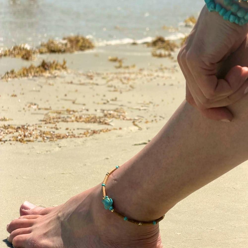 C35 | Hazel Wood & Turquoise Turtle Ankle Bracelet