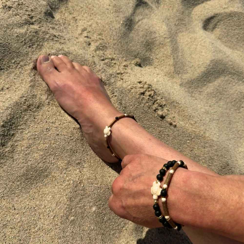 X13 | Howlite Turtle Gold & Black Diffuser Bracelets