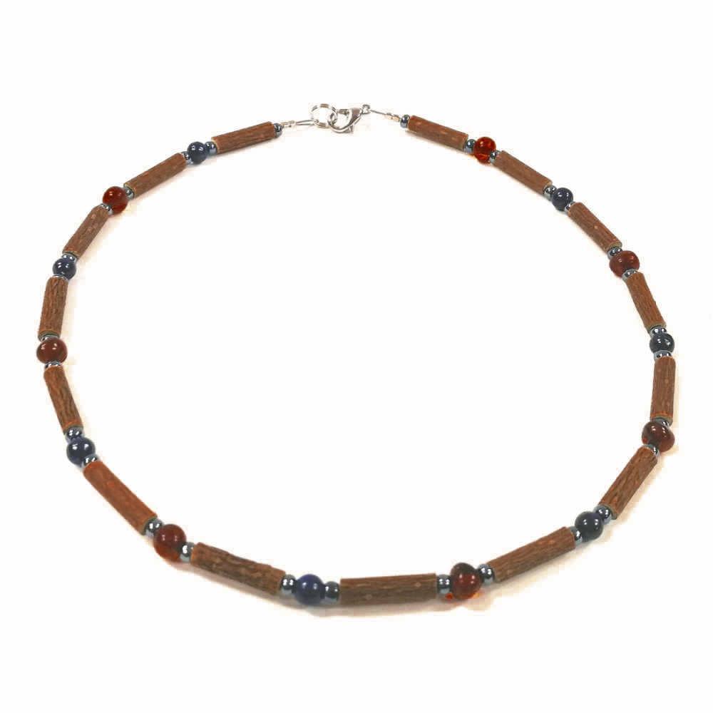 E32 | Hazel wood, Baltic amber & lapis-lazuli