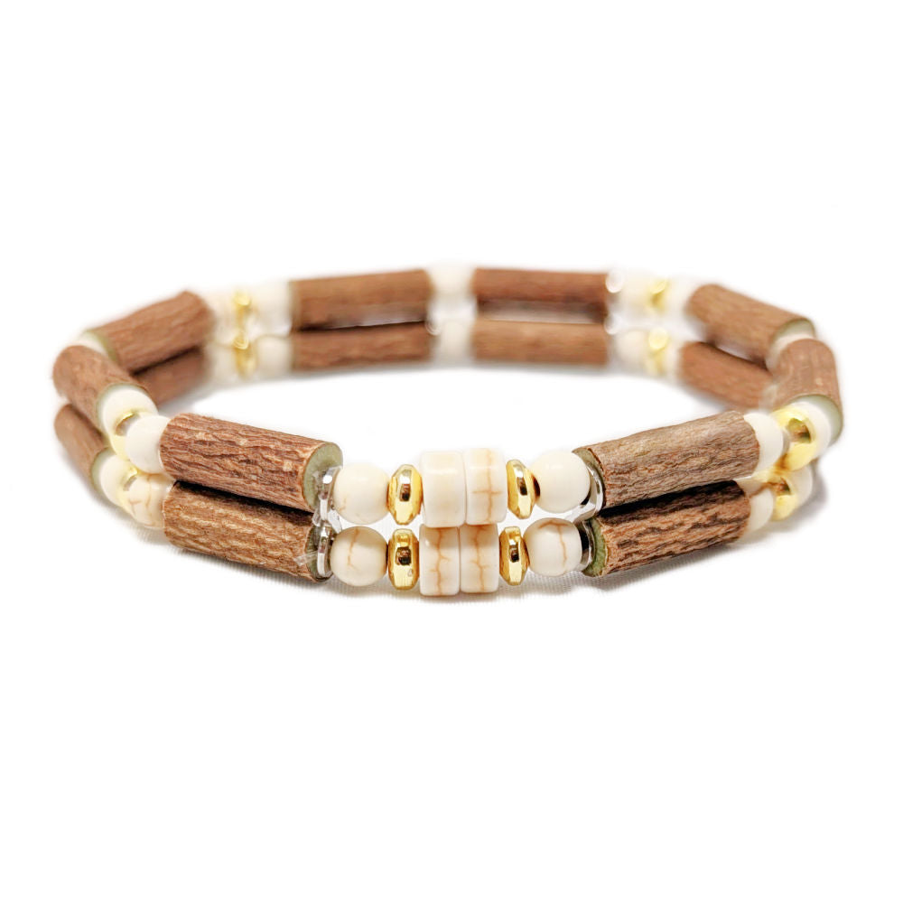 D01 | Bois de noisetier, beige et or