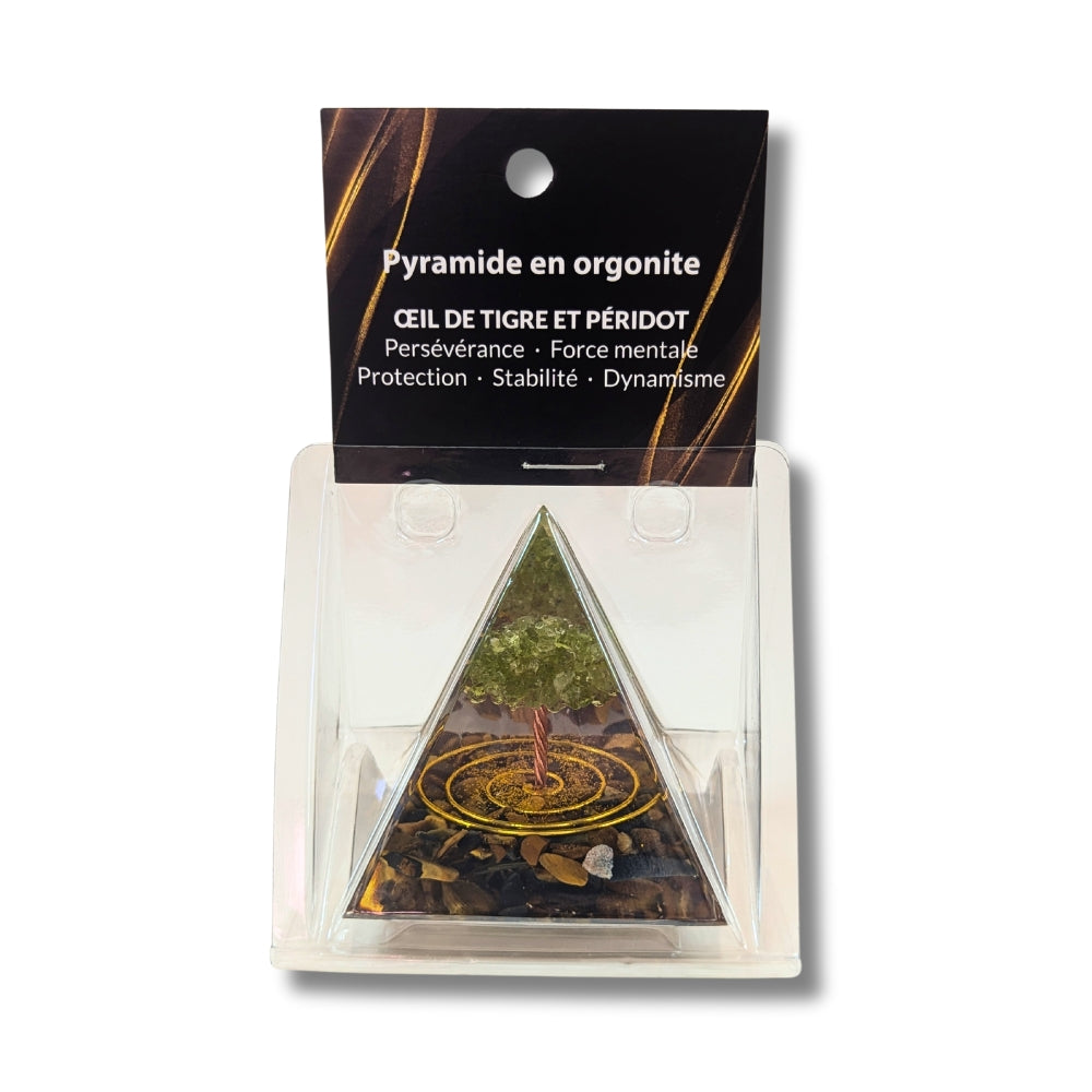 P04 | Pyramide en orgonite, péridot et œil de tigre