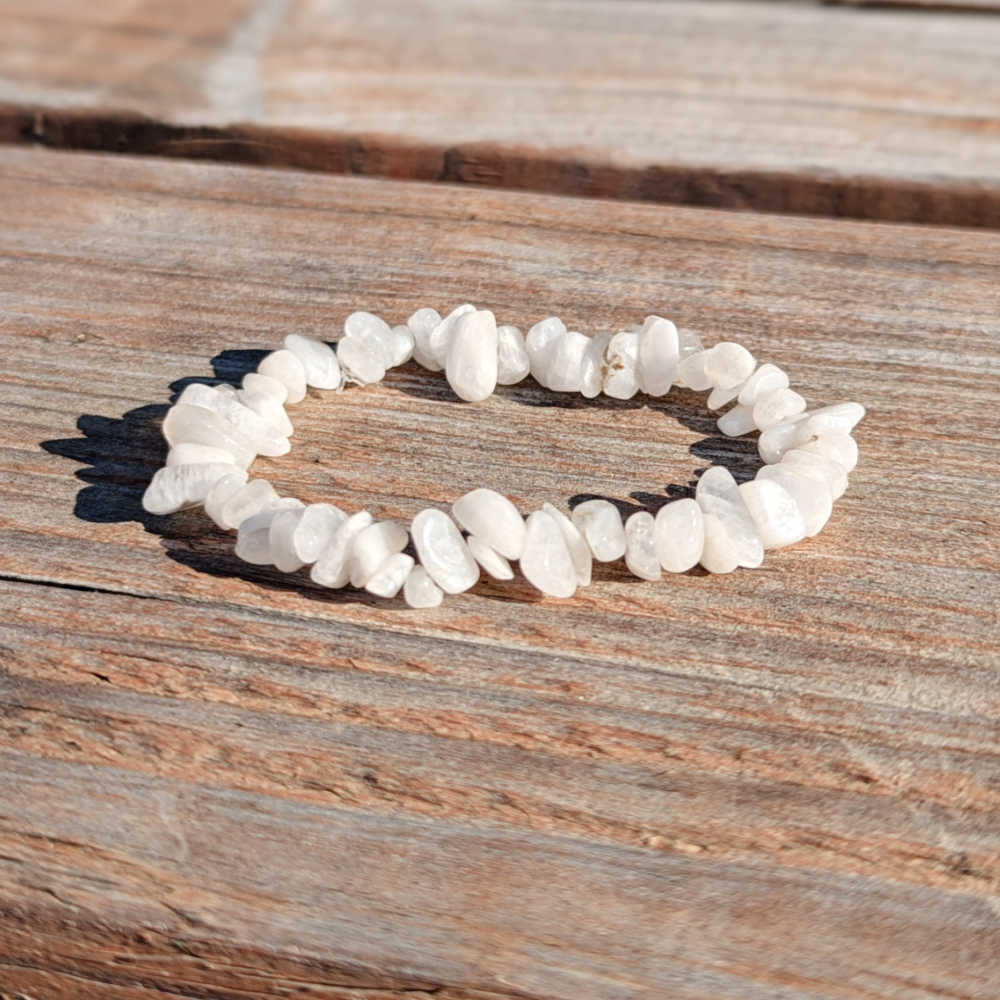 S90 | 9 Piece Natural Chip Stone Bracelet Bundle