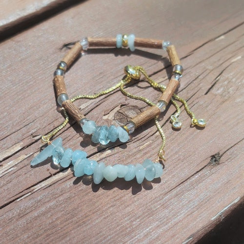 X14 | Aquamarine Stone Chip & Howlite Golden Bracelets